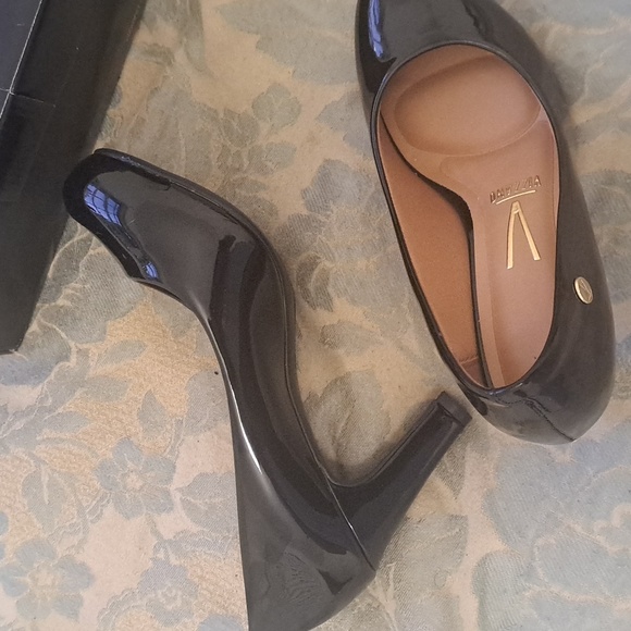 Excellent Gorgeous Vizzano Brazil Patent leather 7 medium heels - Picture 4 of 8